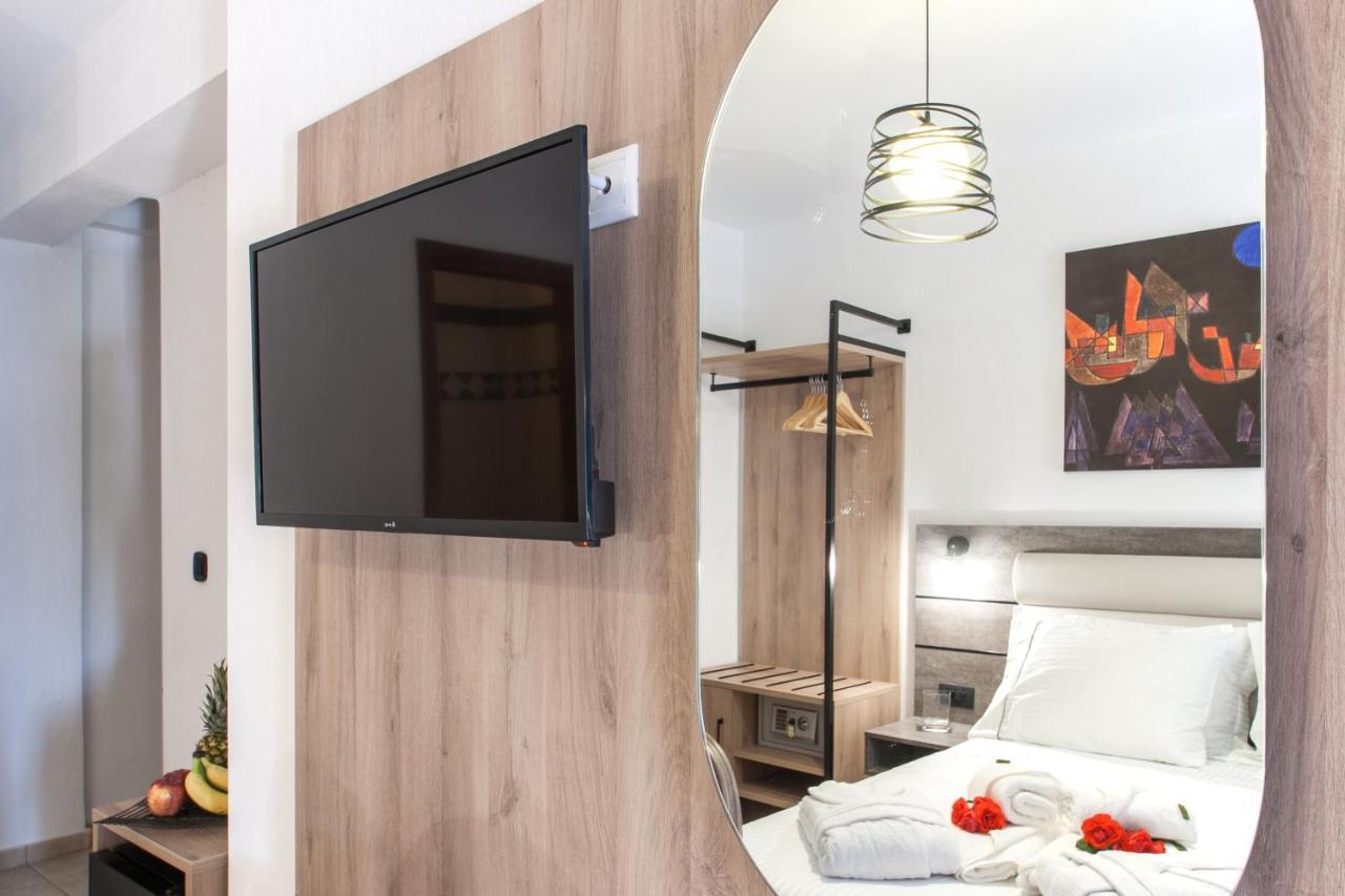 Hermes Hotel Вромолимнос Экстерьер фото