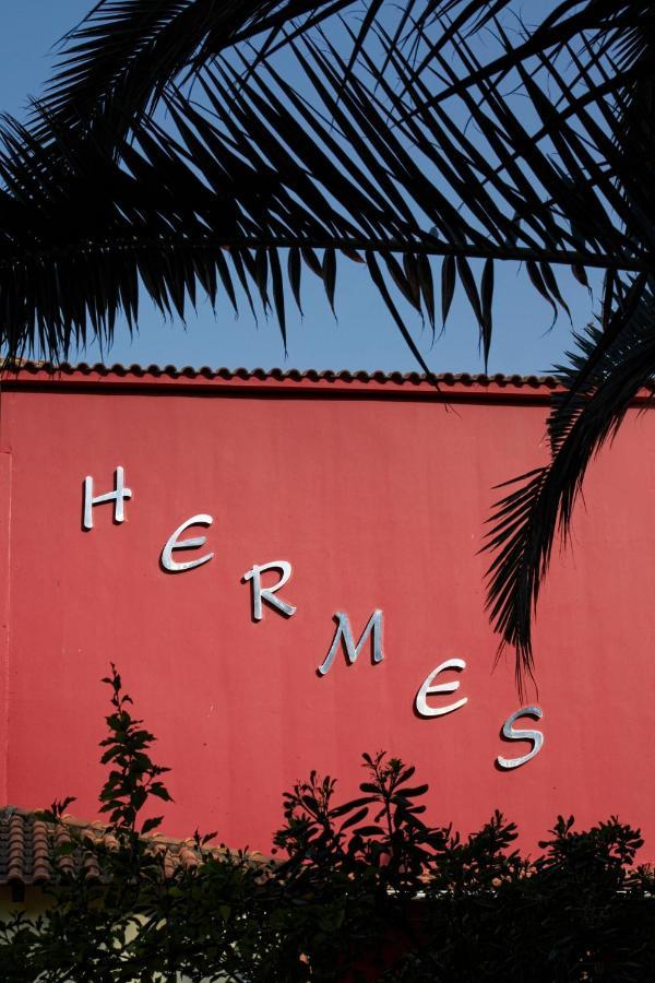 Hermes Hotel Вромолимнос Экстерьер фото